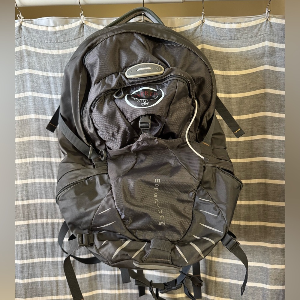 Osprey Momentum 34